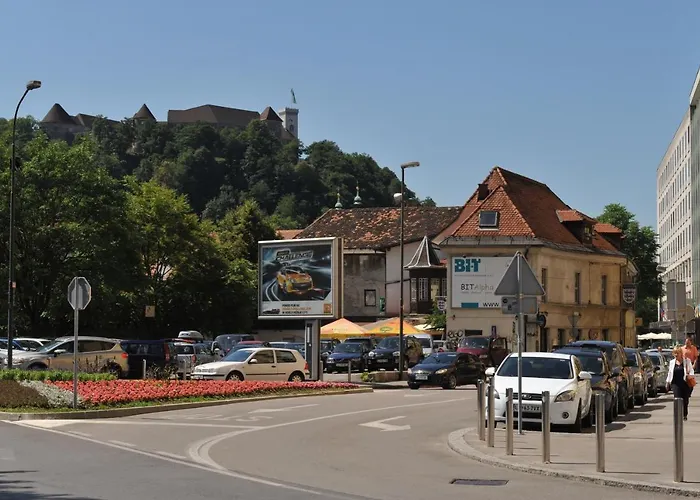 Tiny Nika Apartment *